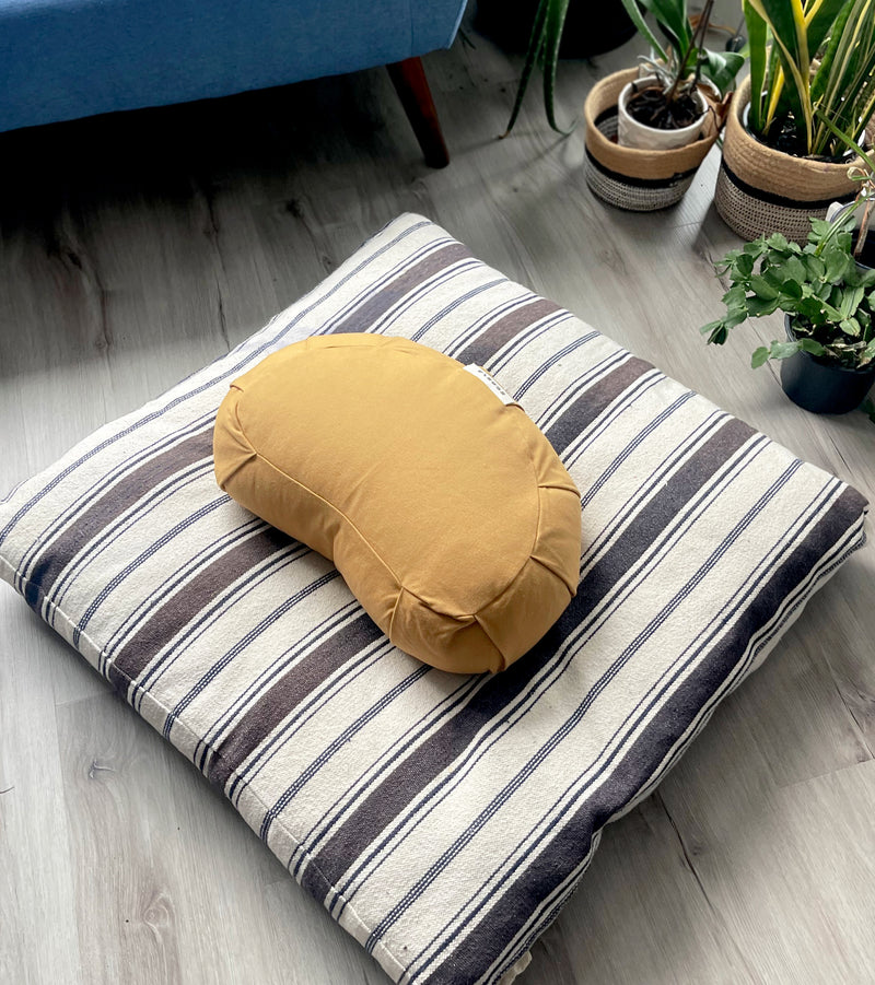 Crescent Natural Meditation Cushion | Amber Gold